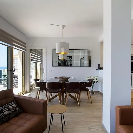 Stunning Penthouse On The * Marbella
